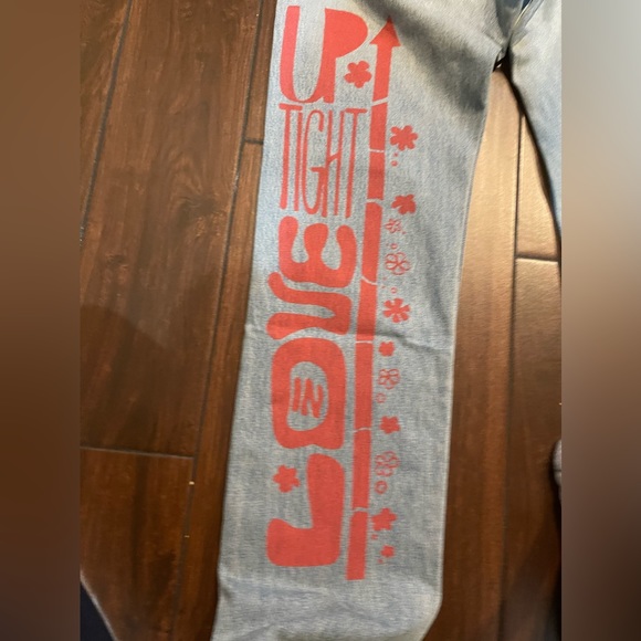 NWT Levi's Premium 501 Jeans Men’s Hippie Love Peace Groovy Flowers - Picture 9 of 14